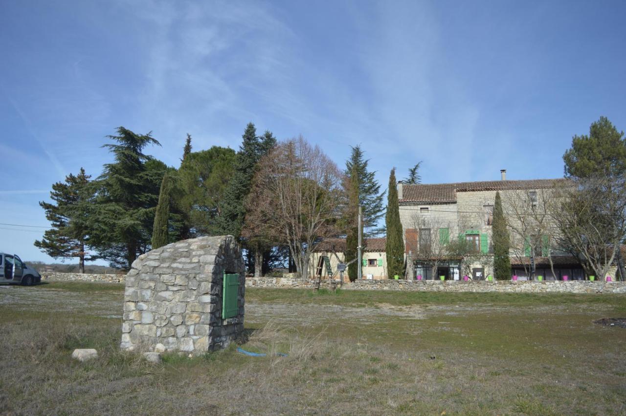 バンヌ Les Loups Dans La Bergerie Bed & Breakfast エクステリア 写真