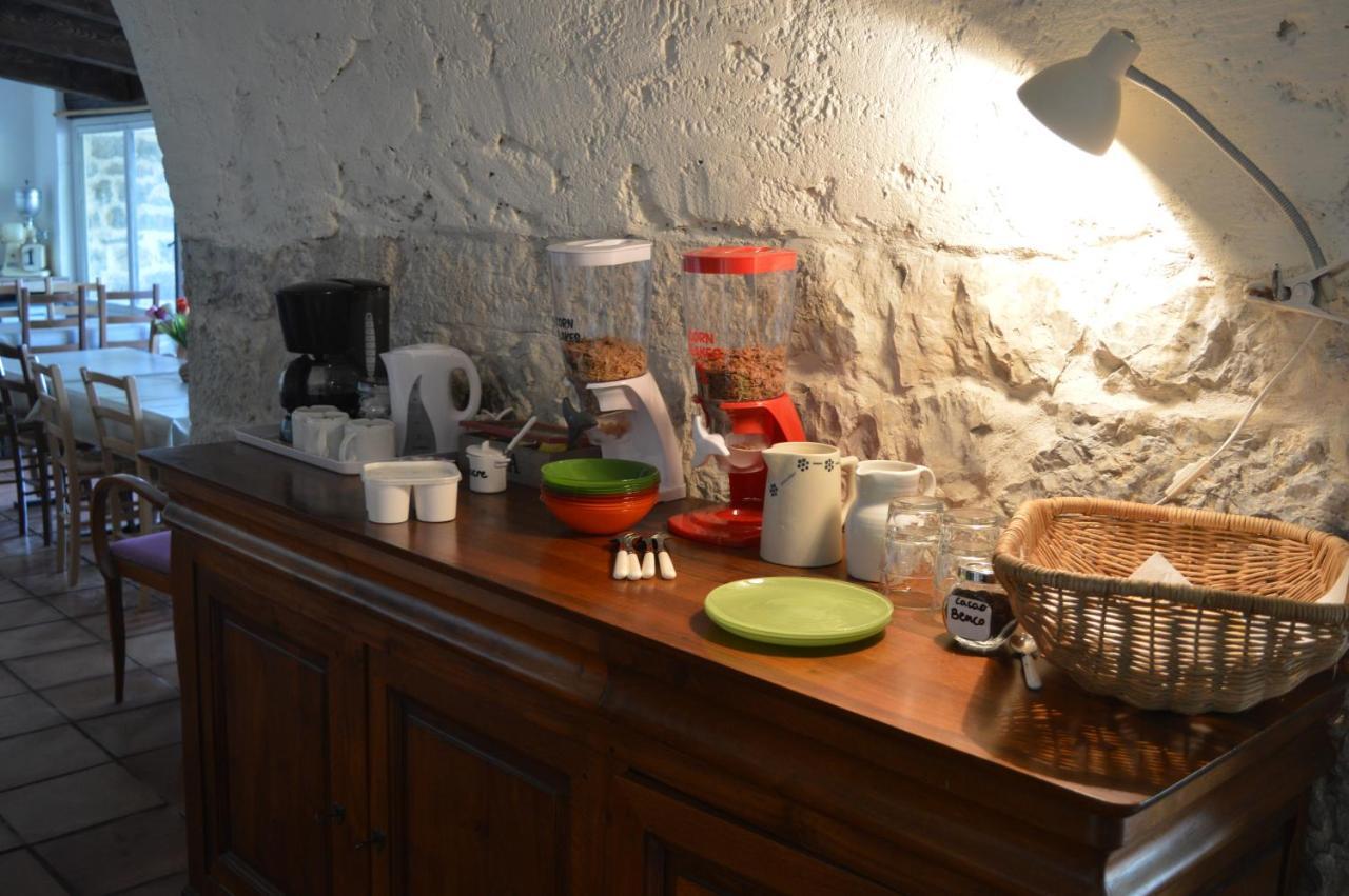 バンヌ Les Loups Dans La Bergerie Bed & Breakfast エクステリア 写真