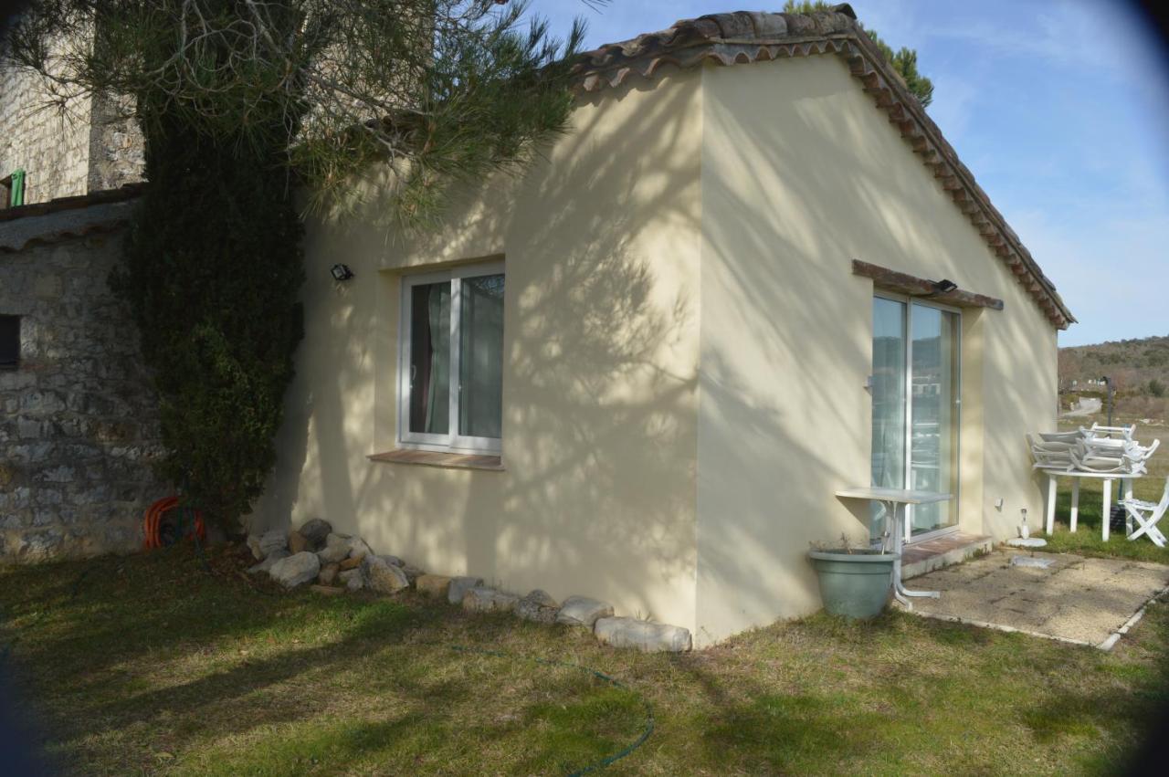 バンヌ Les Loups Dans La Bergerie Bed & Breakfast エクステリア 写真