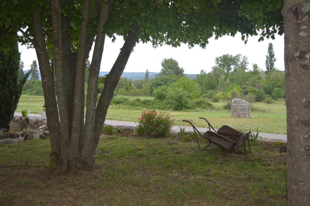 バンヌ Les Loups Dans La Bergerie Bed & Breakfast エクステリア 写真